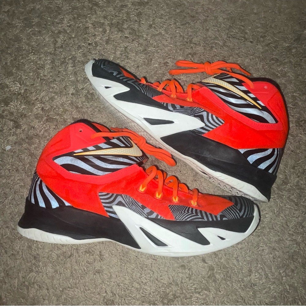 Nike Lebron Zoom Soldier 8 Bright Crimson
